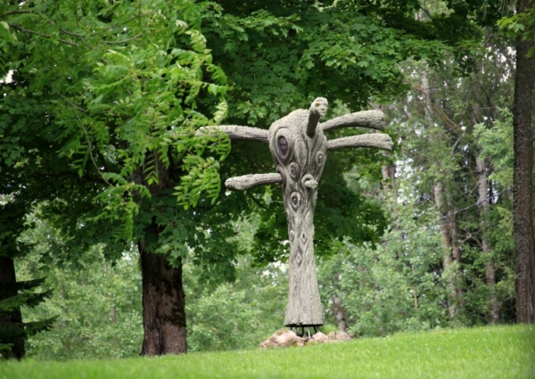 Aktīvās atpūtas laukums Kaives muižas parkā